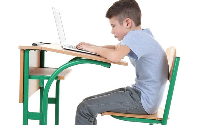 Cách chữa gù lưng cho trẻ