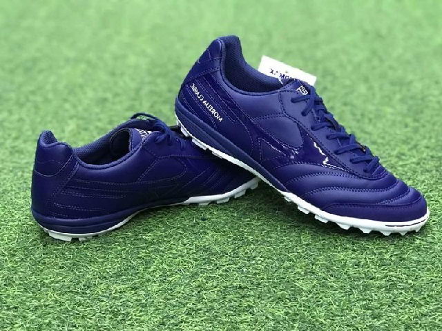 Kinh nghiệm chọn giày đá banh sân cỏ nhân tạo